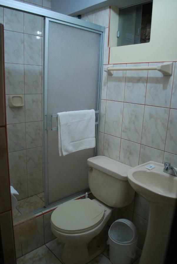 Morales Guest House Huaraz  Exterior photo