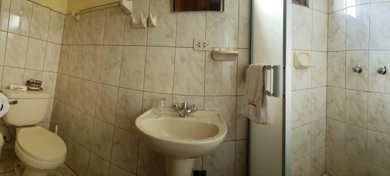 Morales Guest House Huaraz  Exterior photo